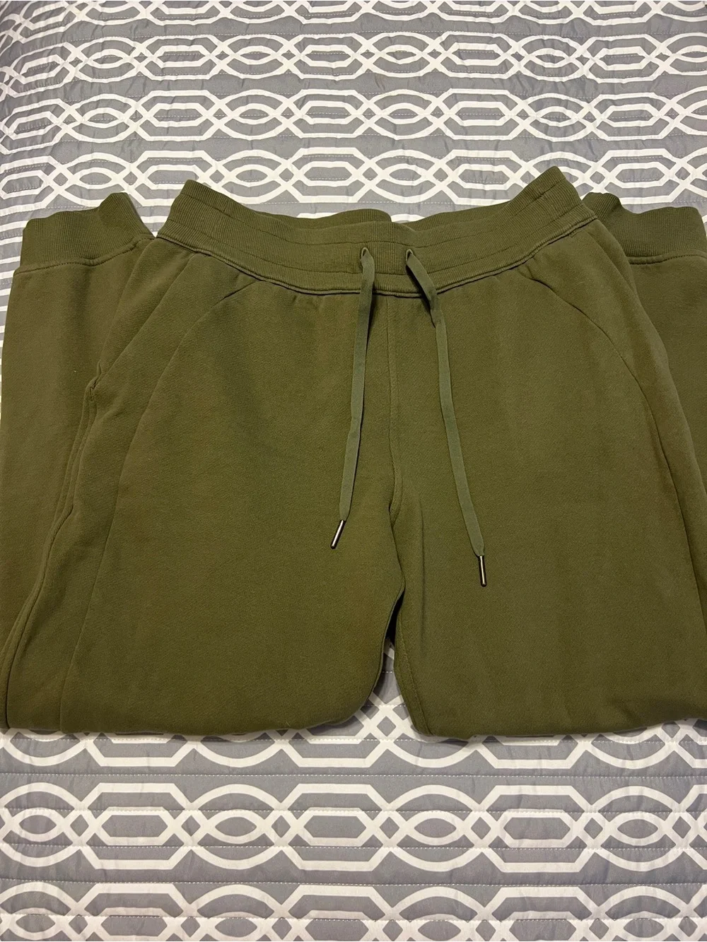 Lululemon Scuba Joggers 28 inch inseam